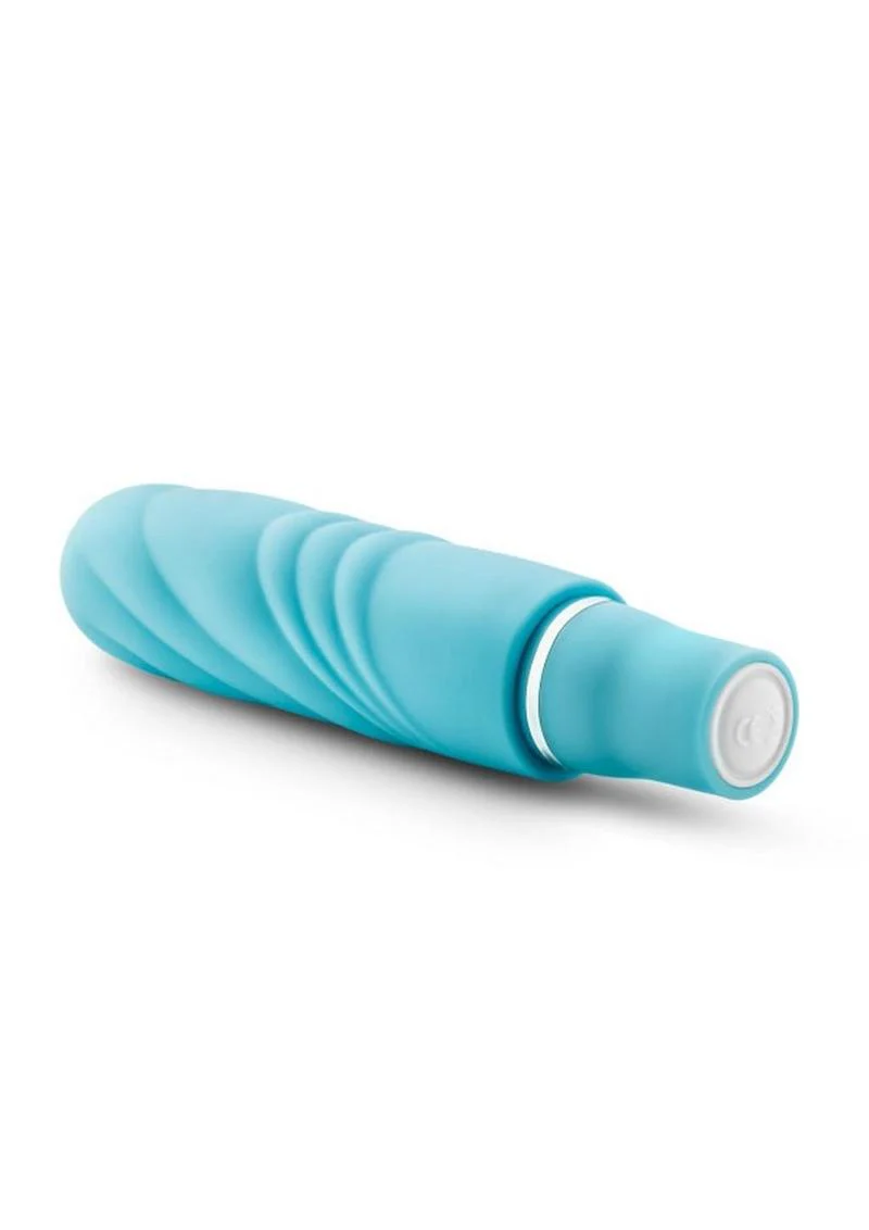 Luxe Nimbus Siliconemini Vibrator - Image 3