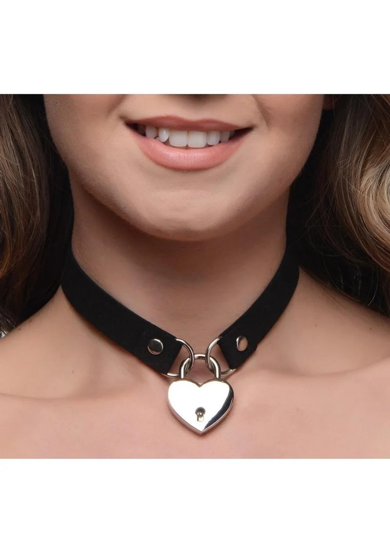 Master Series Lock-It Heart Lock and Key Choker - Image 3